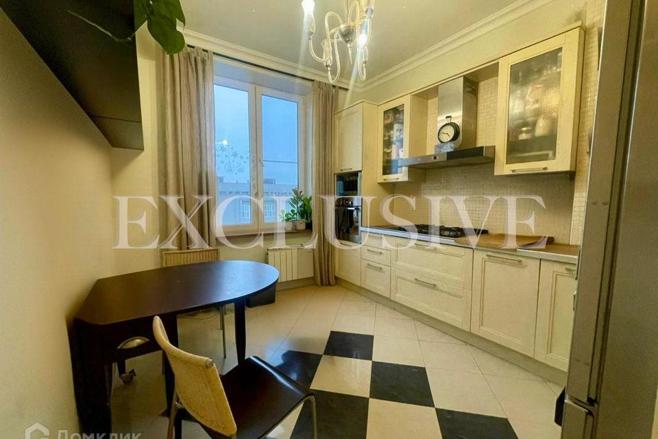 Продаётся 3-комнатная квартира, 92 м²