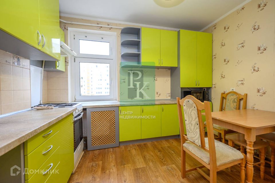 Продаётся 1-комнатная квартира, 40.2 м²