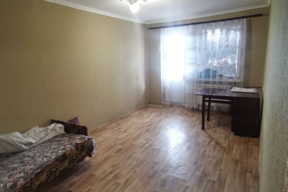 Продаётся 1-комнатная квартира, 32 м²