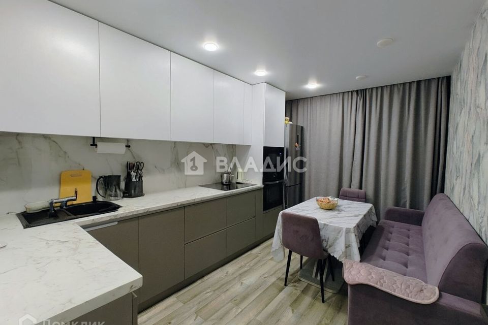 Продаётся 2-комнатная квартира, 58.4 м²