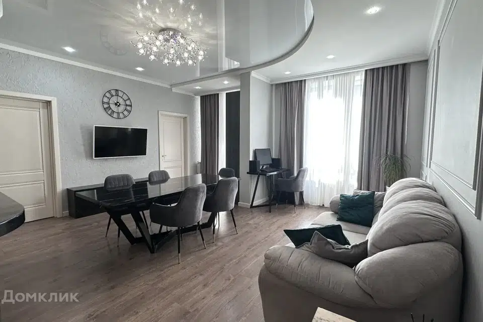 Продаётся 2-комнатная квартира, 67.3 м²