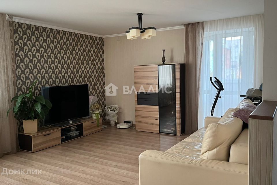 Продаётся 3-комнатная квартира, 100 м²