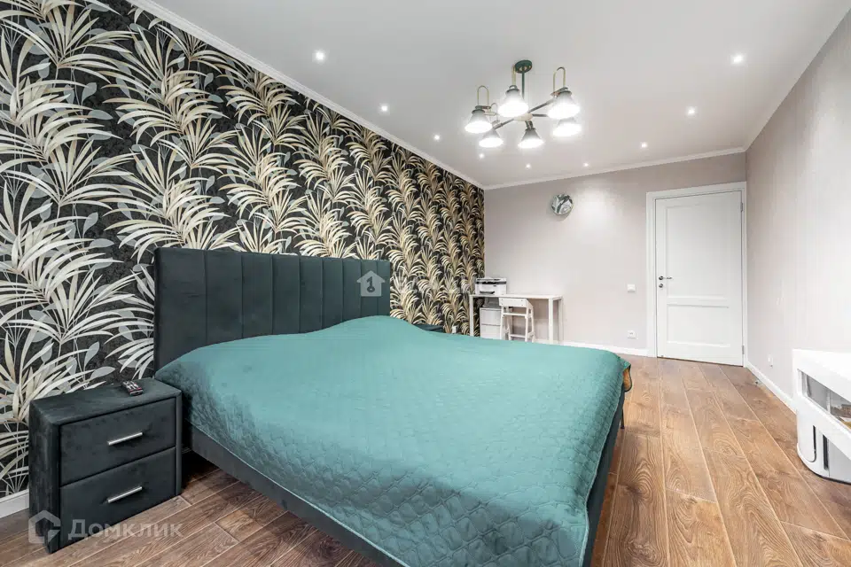 Продаётся 3-комнатная квартира, 113.7 м²