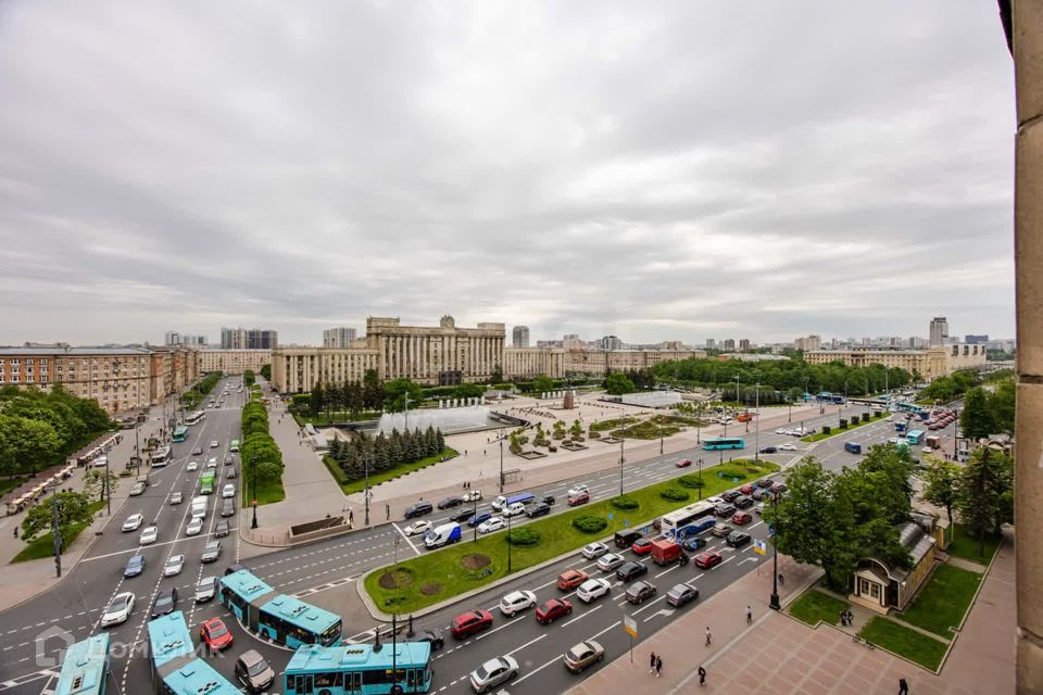 Продаётся 2-комнатная квартира, 73.2 м²