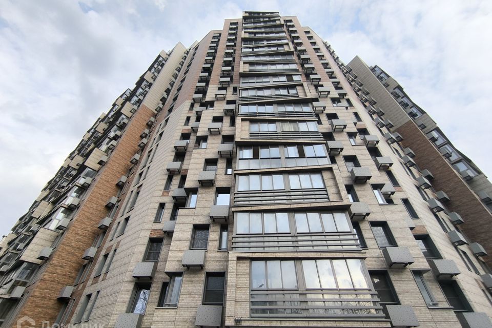 Продаётся 1-комнатная квартира, 42.4 м²