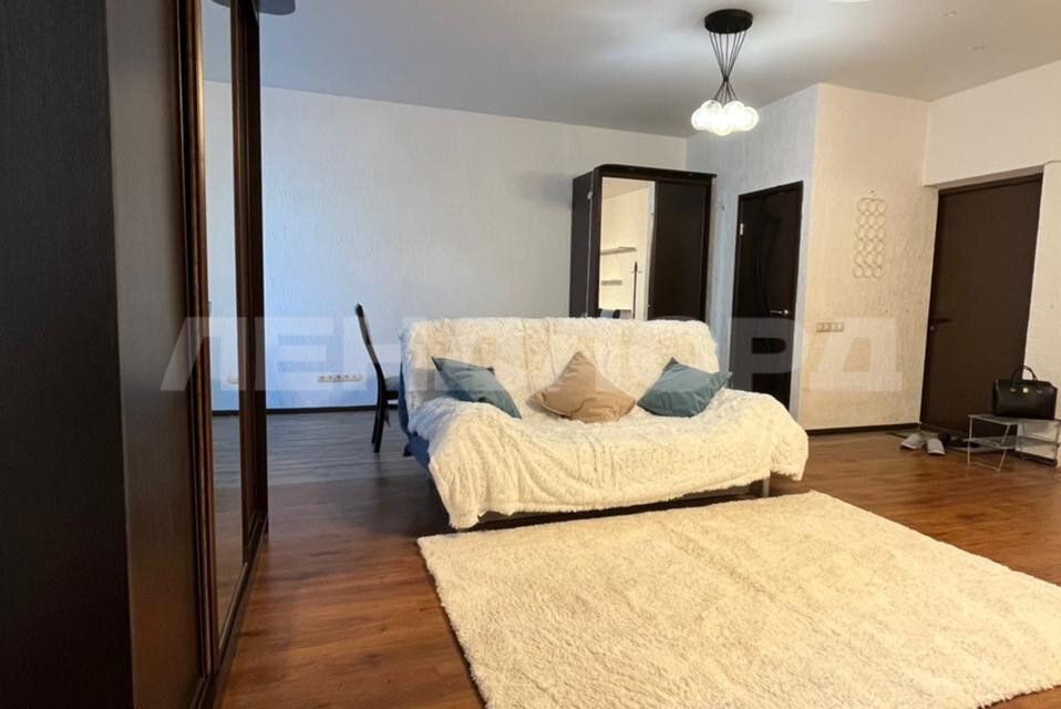 Сдаётся студия, 64.6 м²