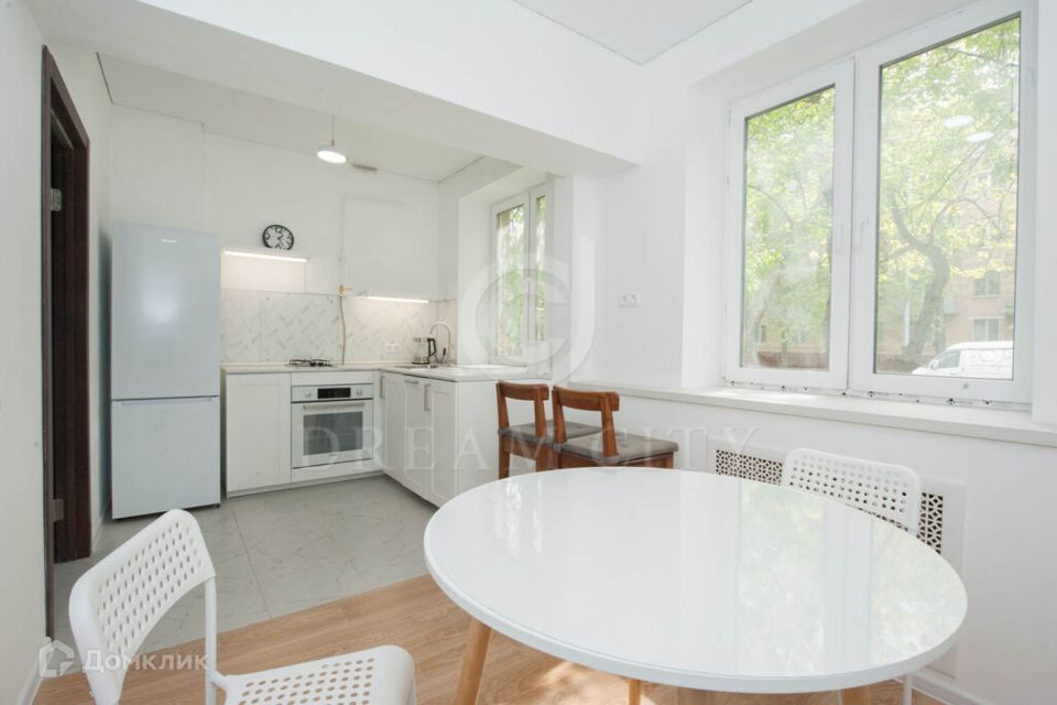 Сдаётся 1-комнатная квартира, 40 м²