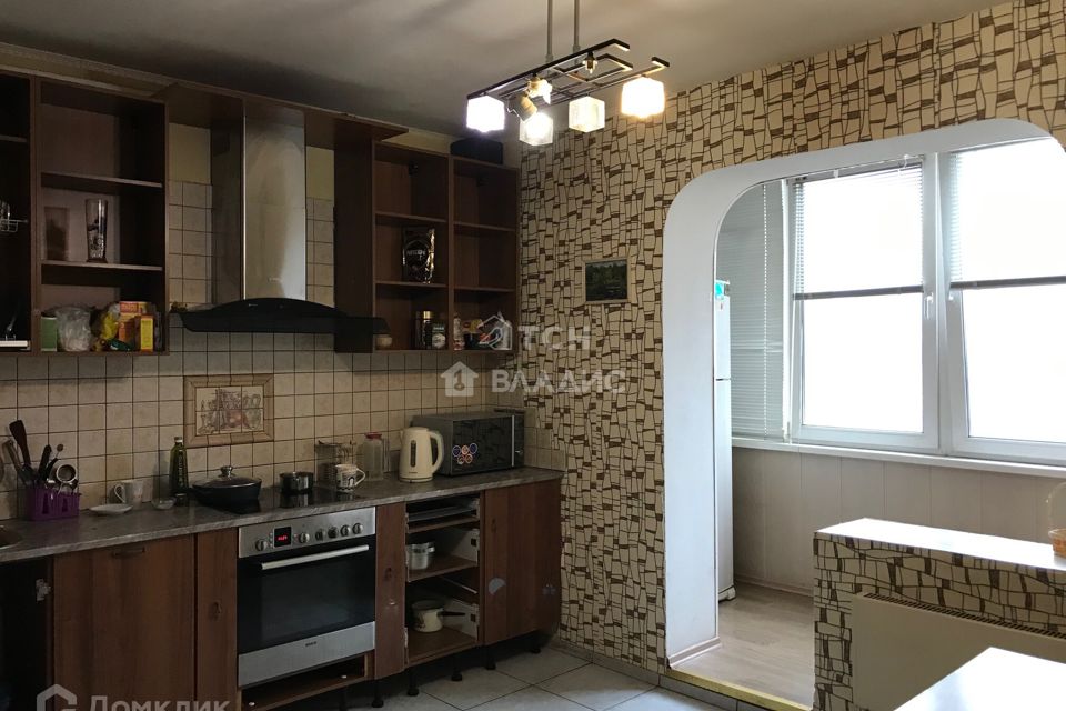 Сдаётся 4-комнатная квартира, 133 м²