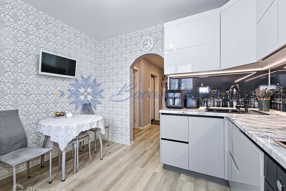Продаётся 3-комнатная квартира, 74.2 м²