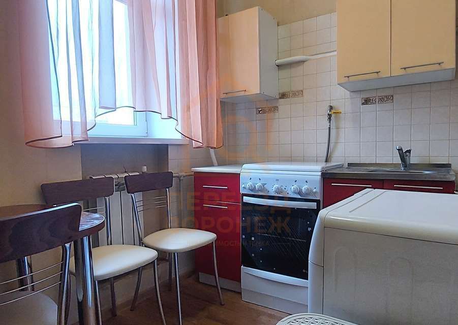 Продаётся 3-комнатная квартира, 65.5 м²
