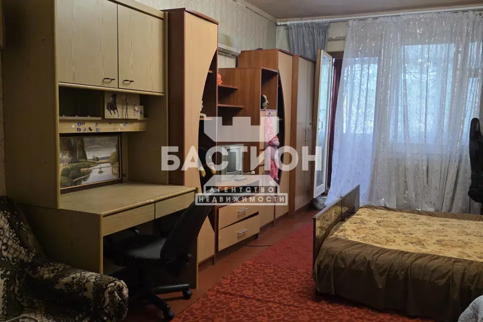 Продаётся 4-комнатная квартира, 96.8 м²