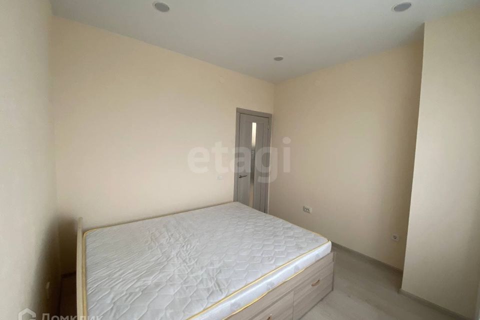 Продаётся 1-комнатная квартира, 43 м²