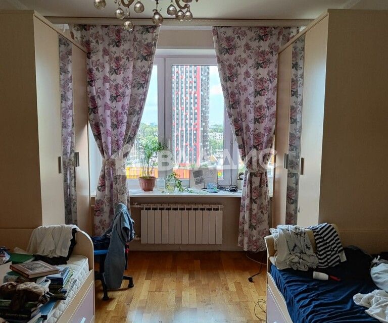 Продаётся 3-комнатная квартира, 92 м²