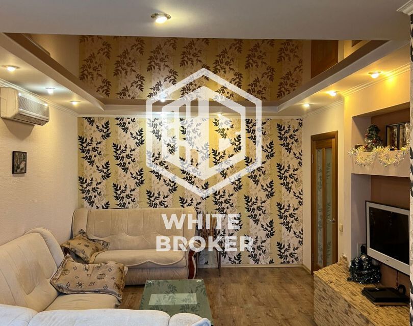 Продаётся 2-комнатная квартира, 97.4 м²