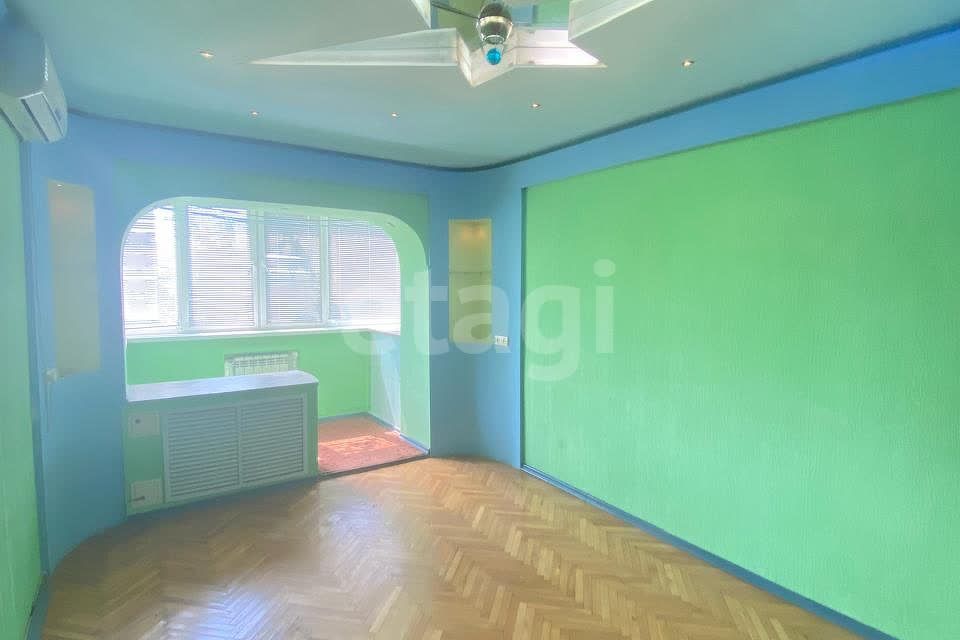 Продаётся 3-комнатная квартира, 50.1 м²