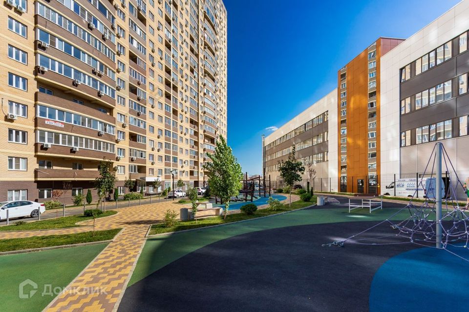 Продаётся 3-комнатная квартира, 82.4 м²