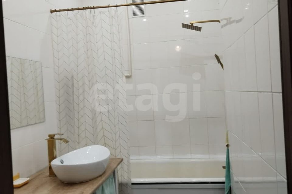 Продаётся 4-комнатная квартира, 99.1 м²