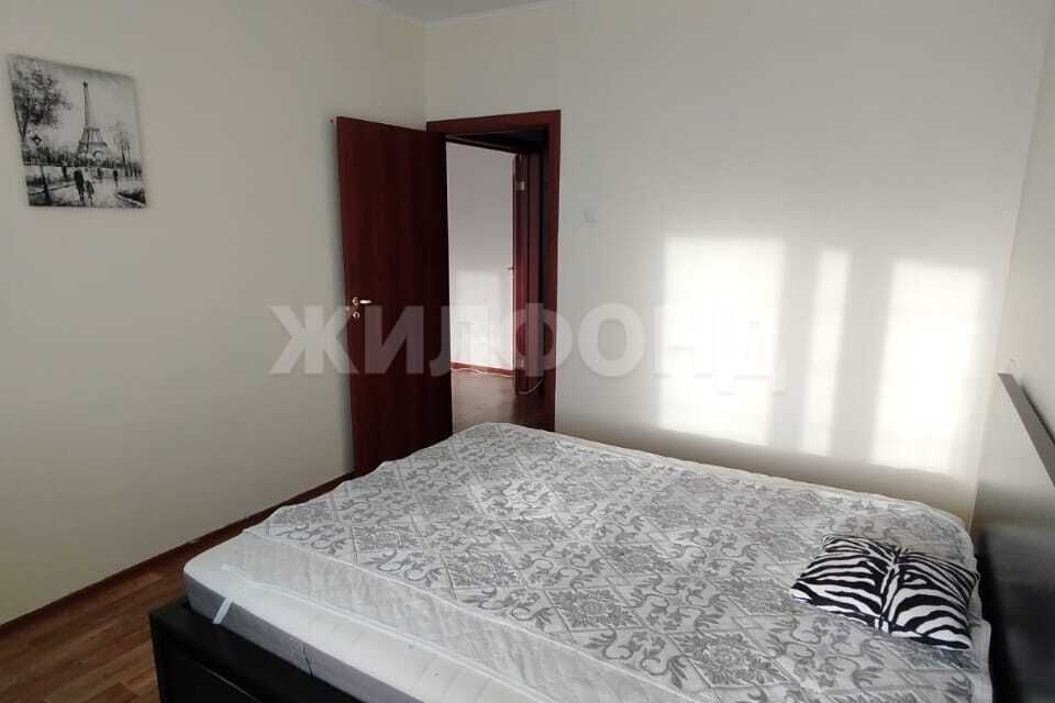 Сдаётся 2-комнатная квартира, 56 м²