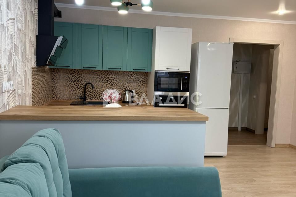 Сдаётся 1-комнатная квартира, 42 м²