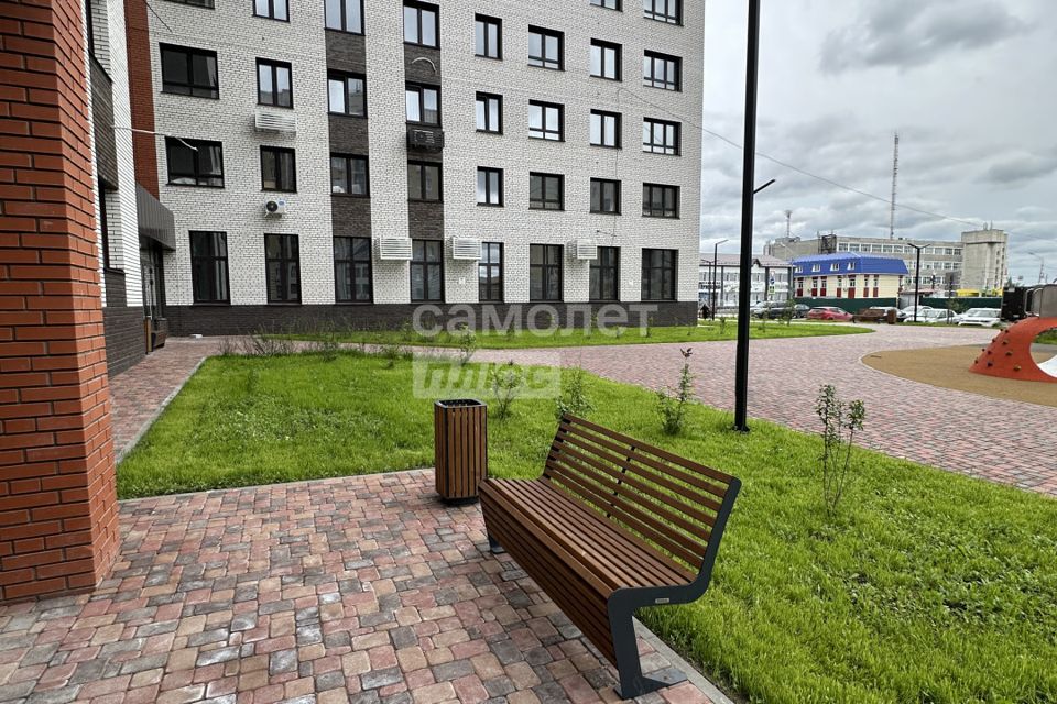 Продаётся 3-комнатная квартира, 82 м²