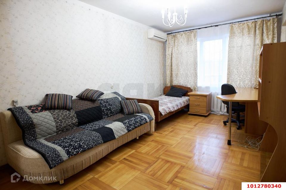 Продаётся 3-комнатная квартира, 63 м²