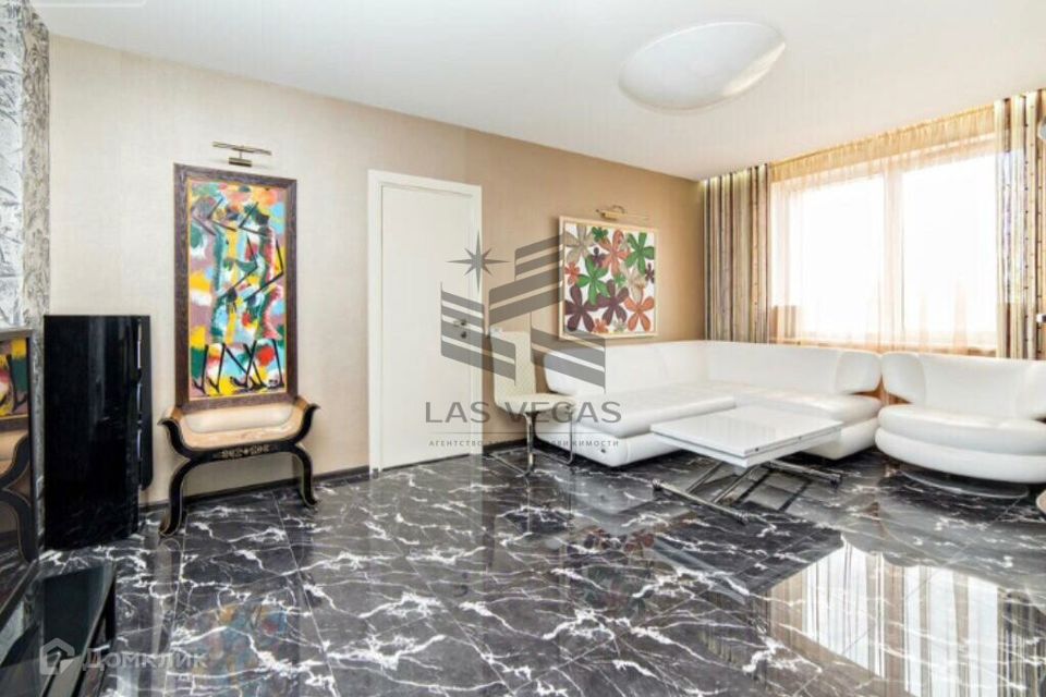 Сдаётся 3-комнатная квартира, 87 м²