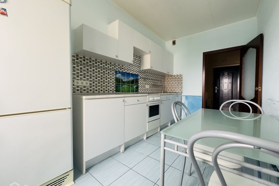 Продаётся 1-комнатная квартира, 37.6 м²