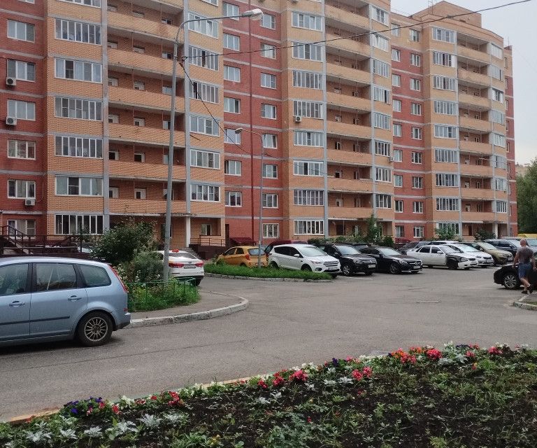 Продаётся 2-комнатная квартира, 69.5 м²