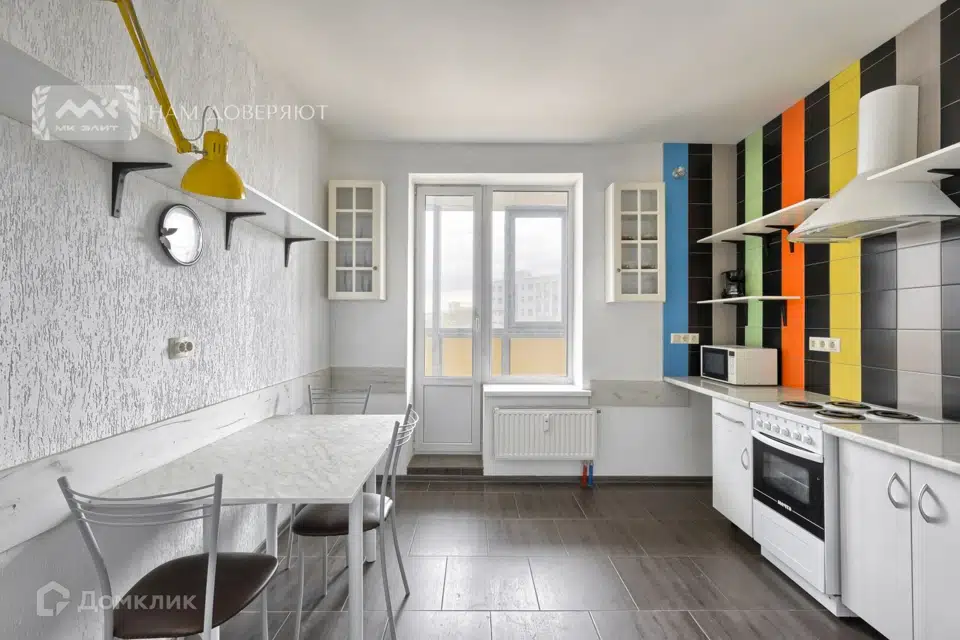 Продаётся 2-комнатная квартира, 56.8 м²