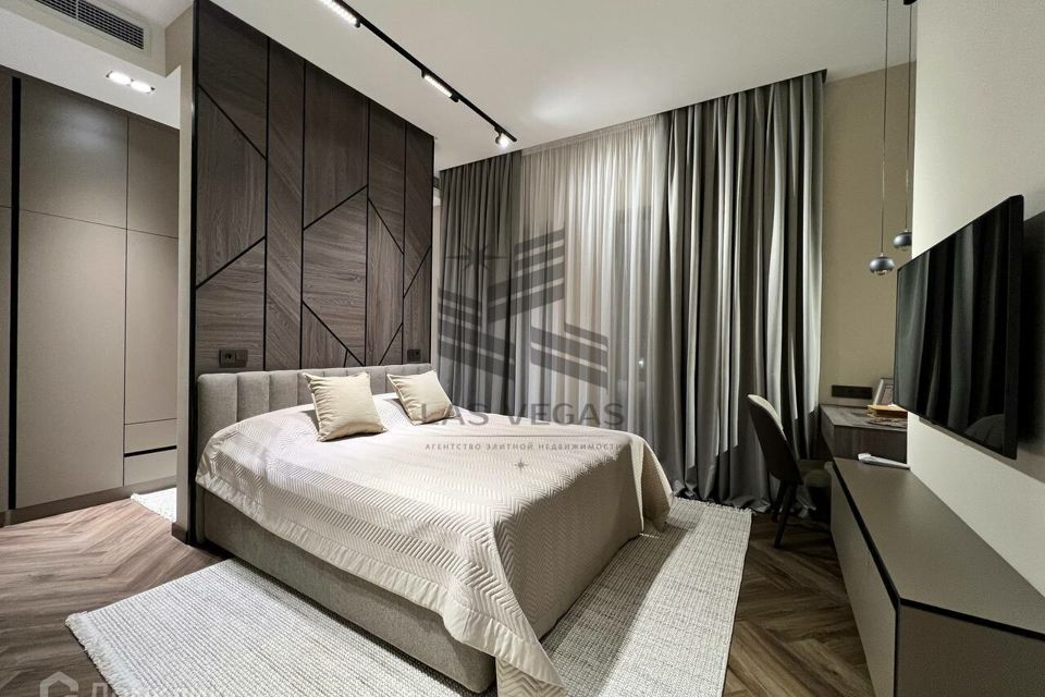 Сдаётся 2-комнатная квартира, 65 м²