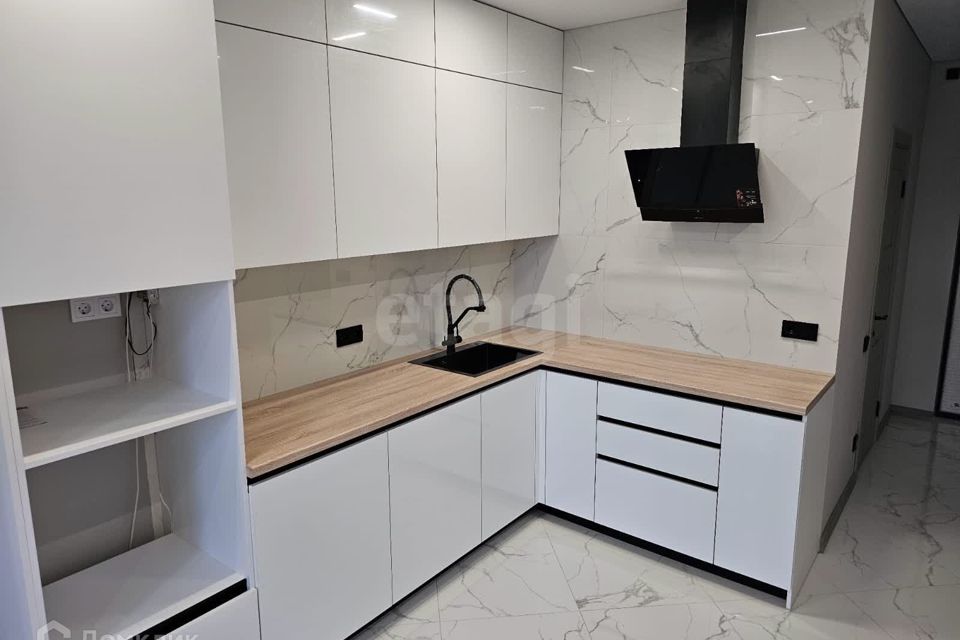 Продаётся 1-комнатная квартира, 41 м²
