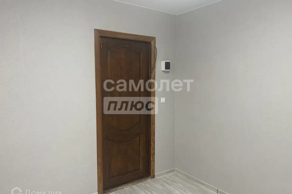 Продаётся комната в 1-комн. квартире, 18 м²