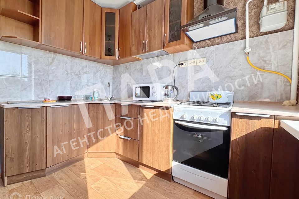 Сдаётся 2-комнатная квартира, 60 м²