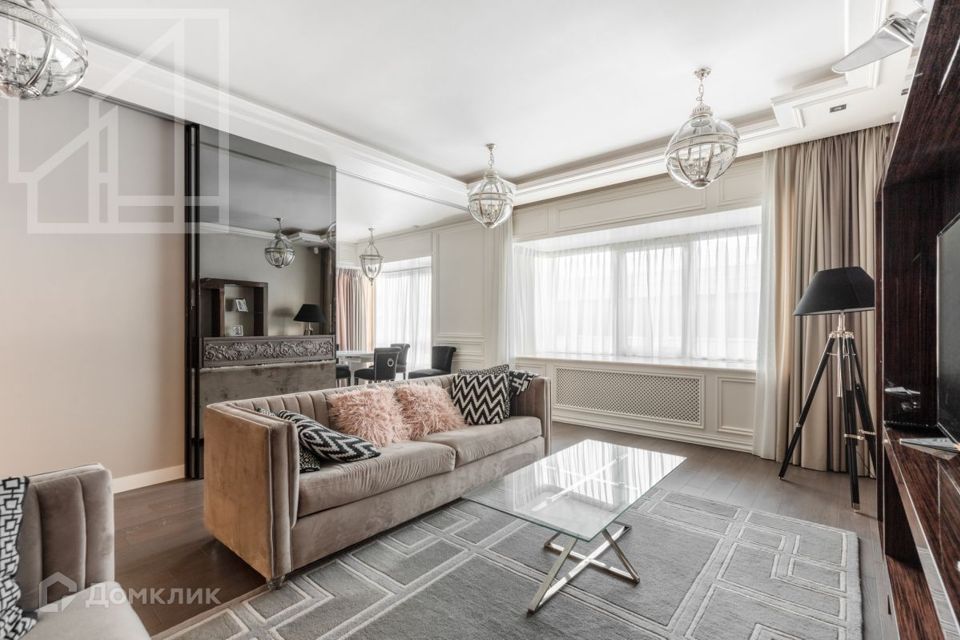 Сдаётся 3-комнатная квартира, 140 м²