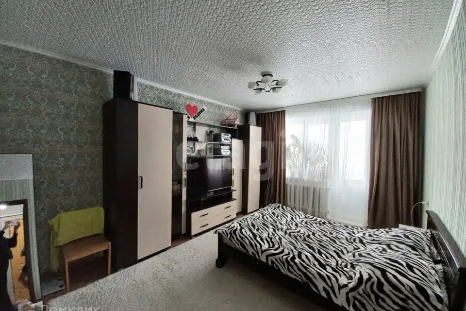 Продаётся 1-комнатная квартира, 37.8 м²