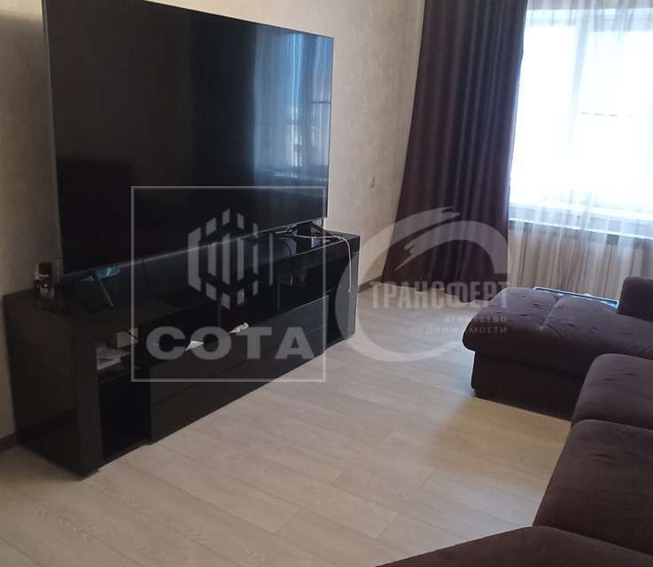 Продаётся 2-комнатная квартира, 61.5 м²