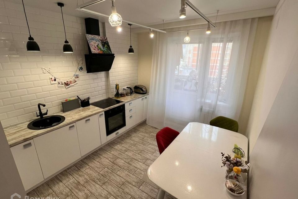 Продаётся 2-комнатная квартира, 57.6 м²