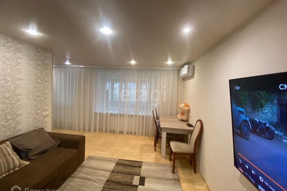 Продаётся 2-комнатная квартира, 49.9 м²