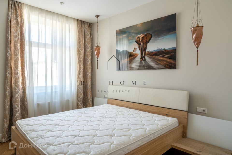 Продаётся 1-комнатная квартира, 54 м²