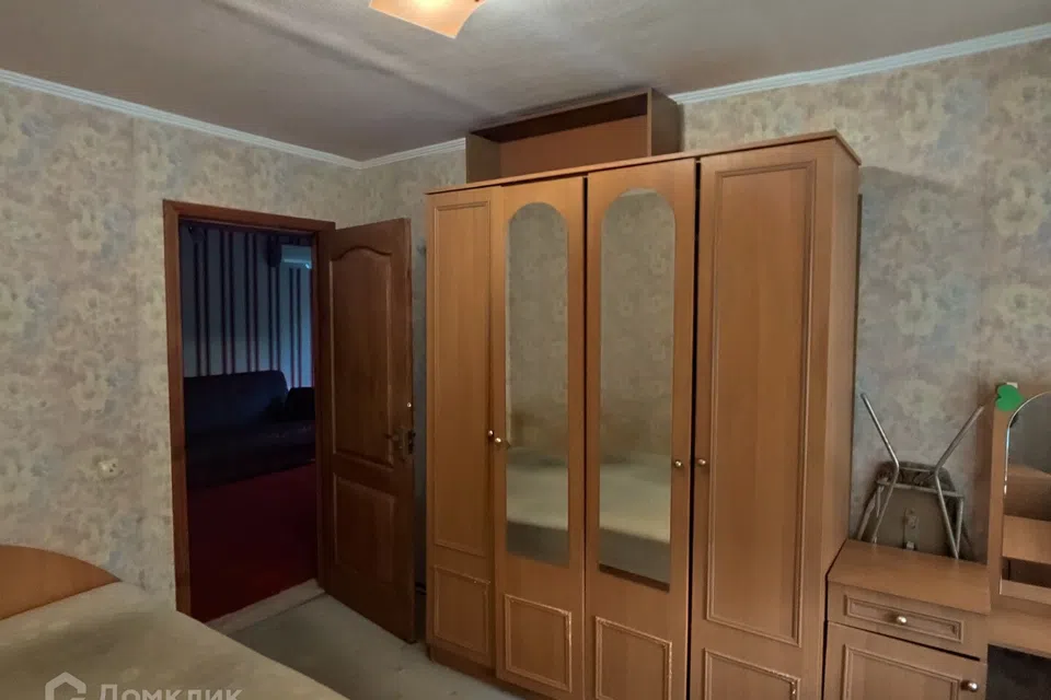 Продаётся 4-комнатная квартира, 68 м²