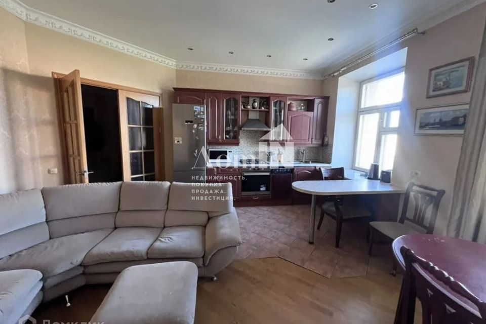 Продаётся 3-комнатная квартира, 81 м²