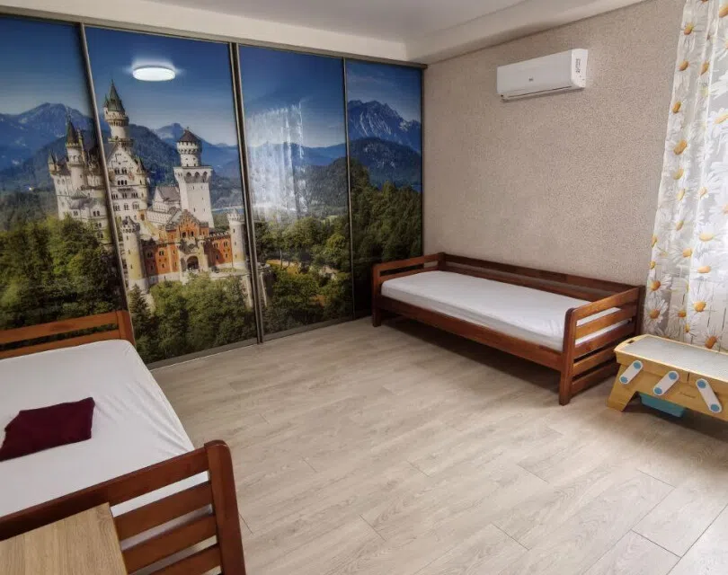 Продаётся 3-комнатная квартира, 138.3 м²