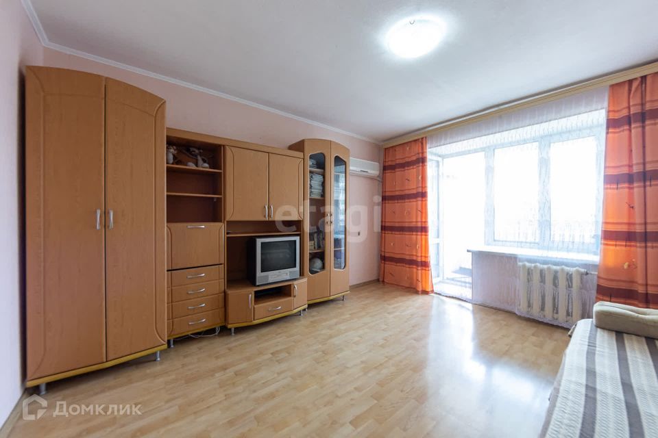 Продаётся 1-комнатная квартира, 37.3 м²