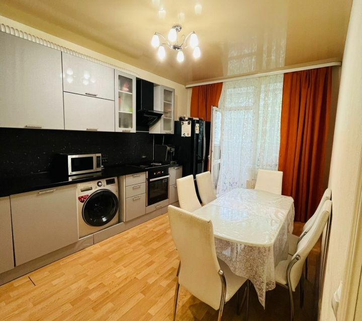 Продаётся 3-комнатная квартира, 74.1 м²