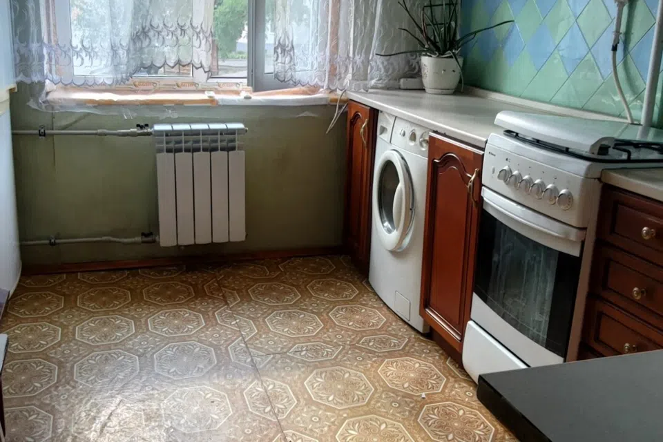 Продаётся 3-комнатная квартира, 57.3 м²