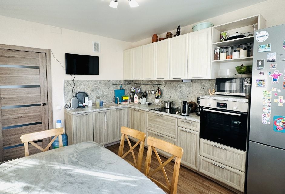 Продаётся 3-комнатная квартира, 82.2 м²
