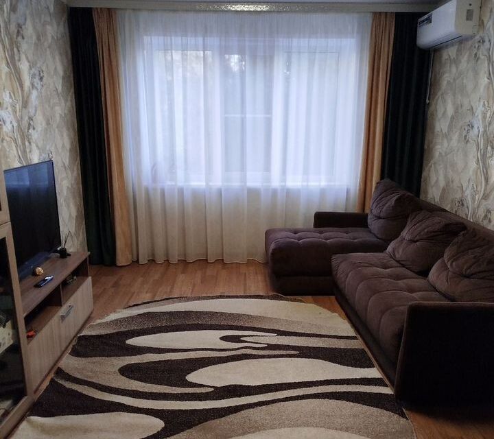 Продаётся 3-комнатная квартира, 65 м²