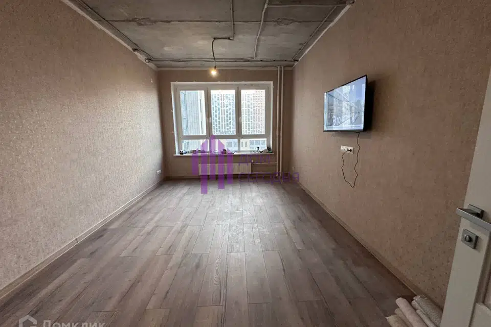 Продаётся 3-комнатная квартира, 77 м²