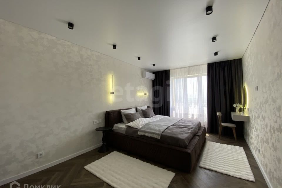Продаётся 1-комнатная квартира, 63 м²