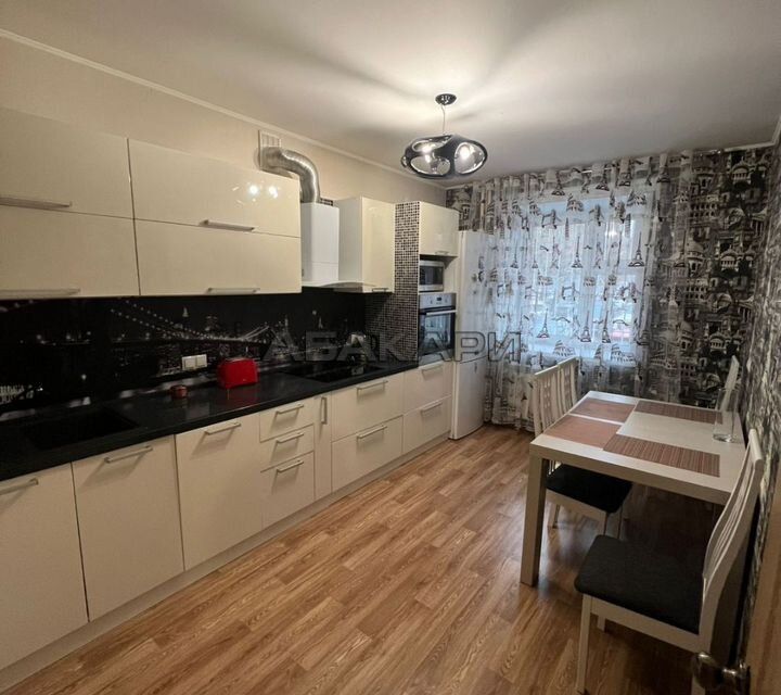 Сдаётся 3-комнатная квартира, 67 м²